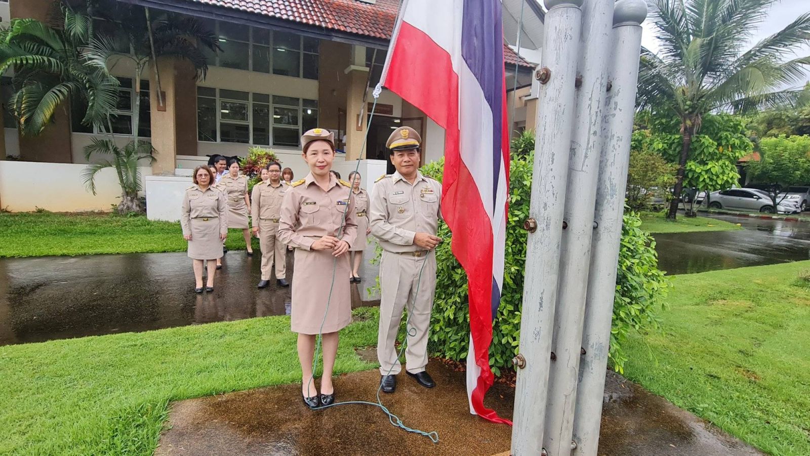 สำนักงานเศรษฐกิจการเกษตรที่ 1 จัดกิจกรรมเคารพธงชาติ และร้องเพลงชาติไทย เนื่องในวันพระราชทานธงชาติไทย ครบรอบ 106 ปี