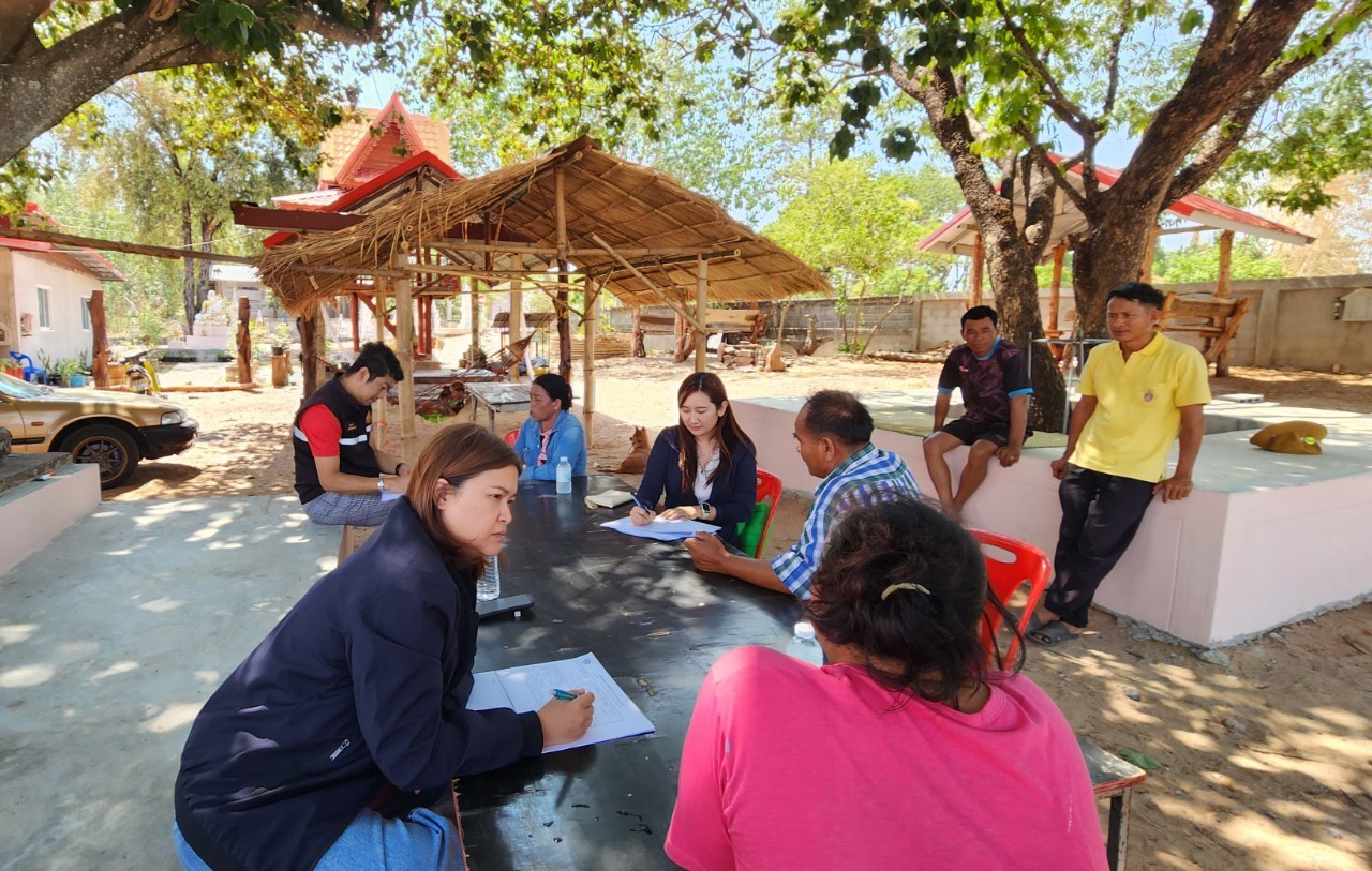 The Regional Office of Agricultural Economics 5 (ROAE5) conducted fieldwork to survey the costs and returns of cassava production in Chaiyaphum province.