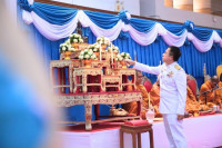 ROAE2 joins alms-giving ceremony on the occasion of Her Majesty Queen Sirikit’s birthday