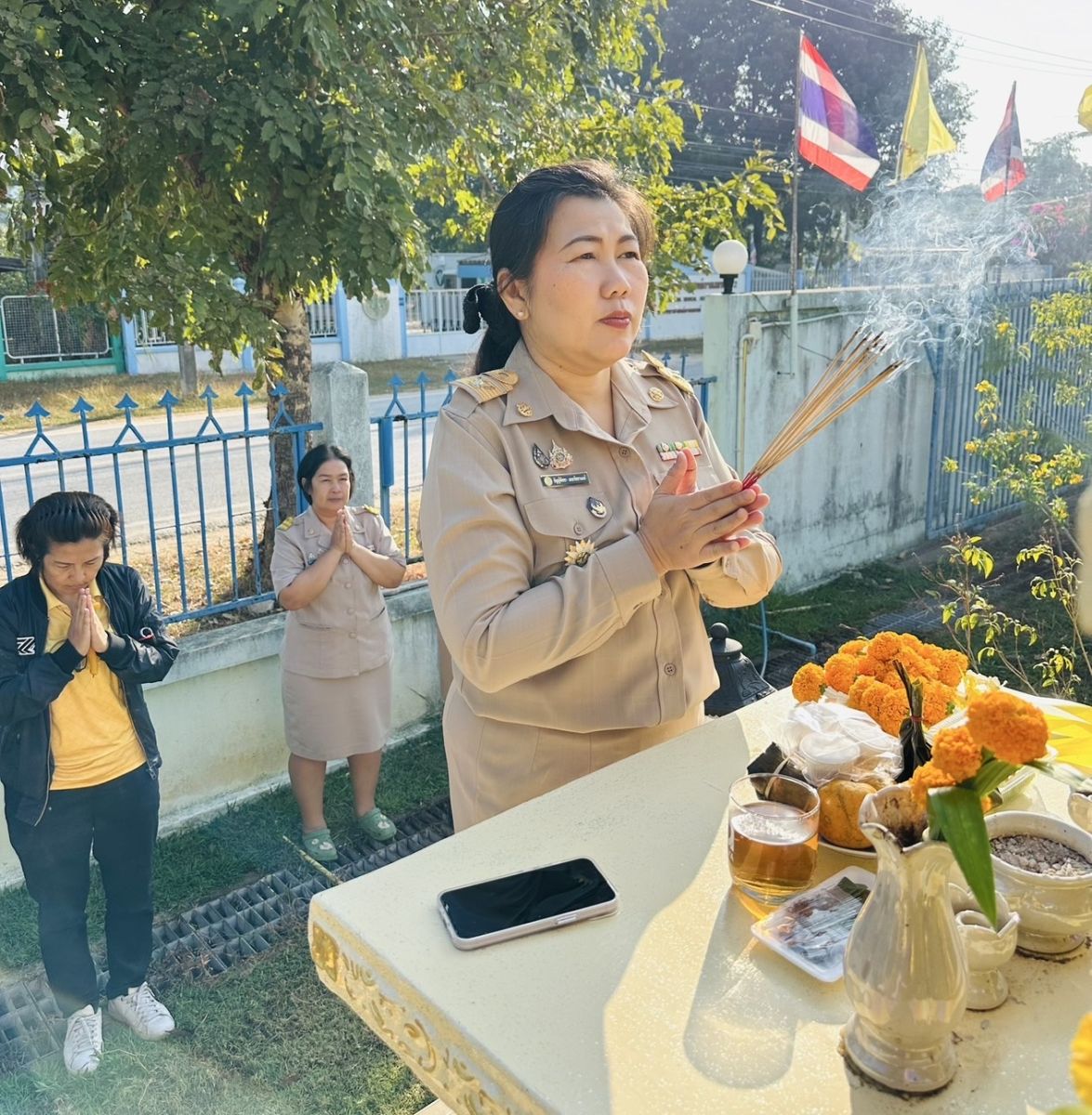 ROAE2 welcomes new officials and holds a ceremony to worship the Phra Phum Chai Mongkol Shrine